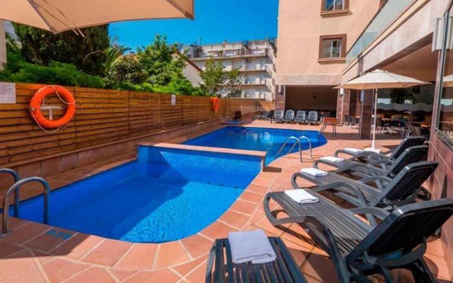 Tossa Beach Center Tossa de Mar Exterior foto